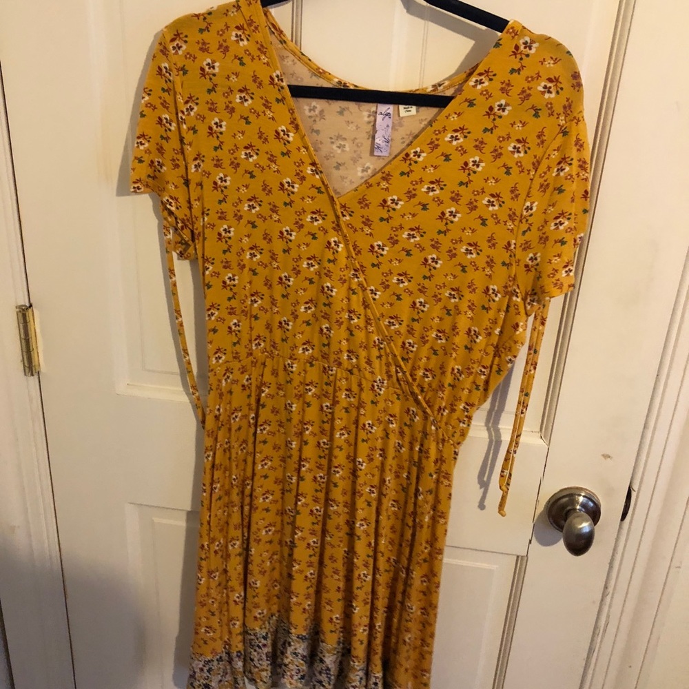 Yellow dress